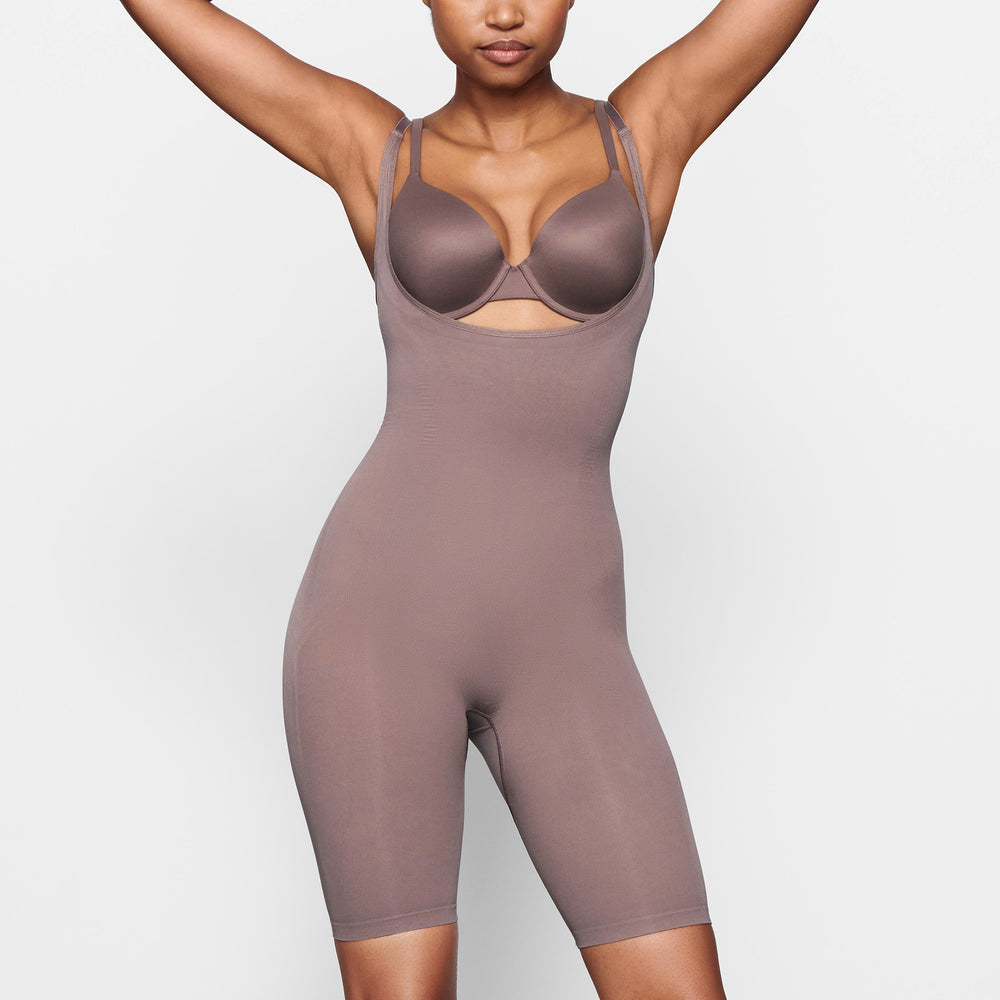 Skims OPEN BUST BODYSUIT W. OPEN GUSSET Bodysuit Hnede | LKDG-72605