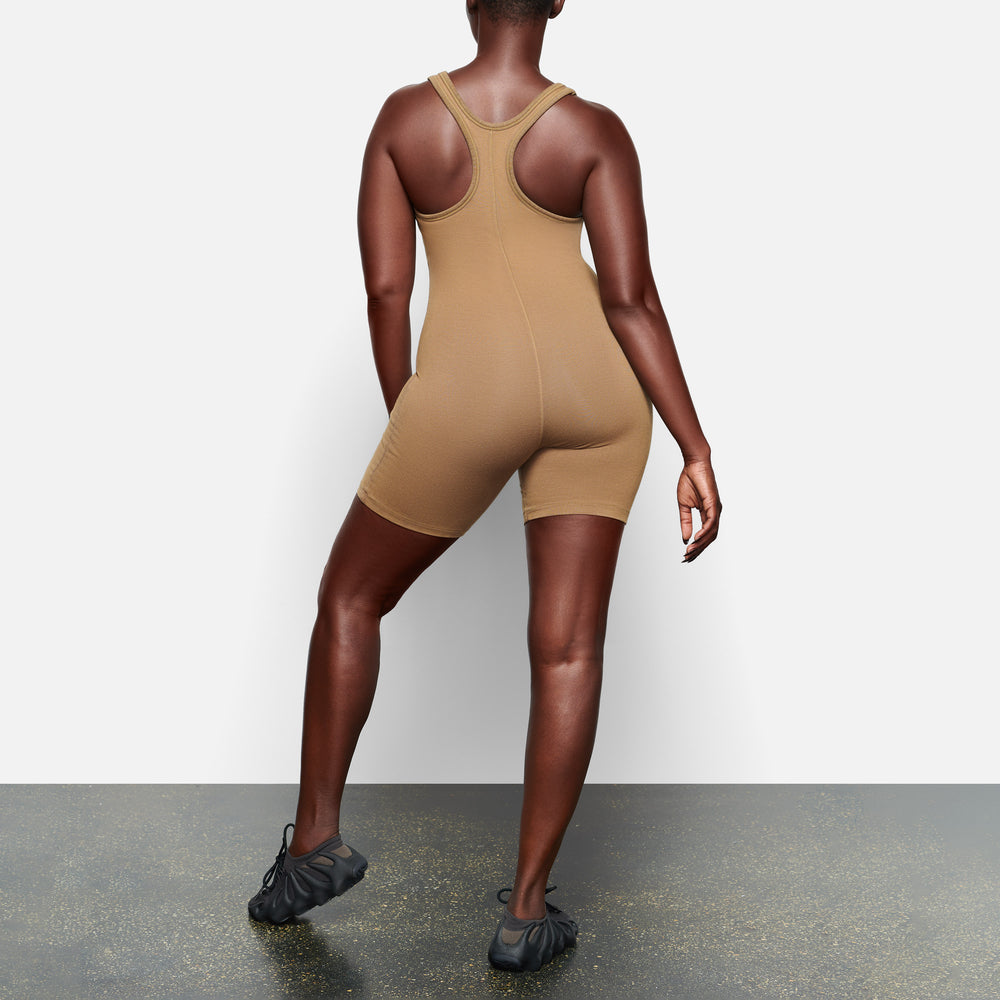 Skims OUTDOOR Mid Thigh Bodysuit Zelene | DJNZ-80459