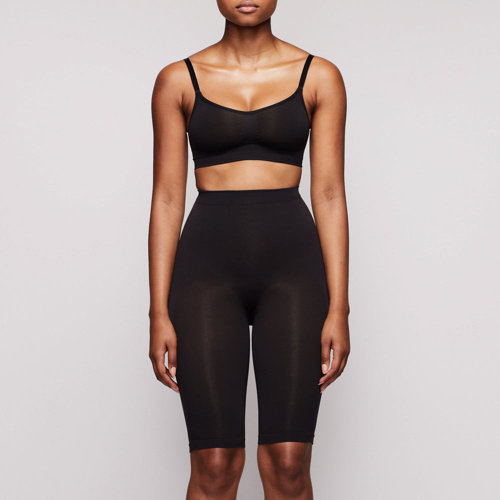 Skims SCULPTING ABOVE THE KNEE W/ OPEN GUSSET Kratasy Čierne | GFWP-34792