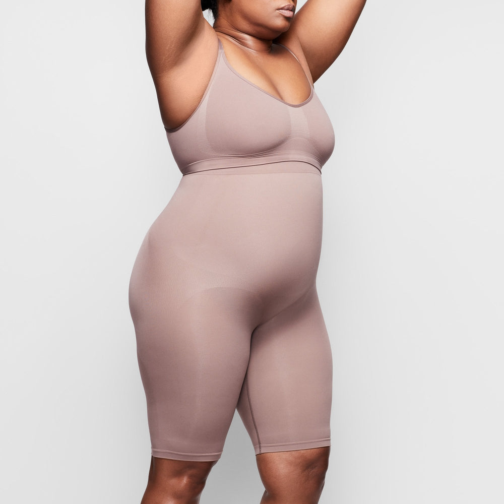 Skims SCULPTING ABOVE THE KNEE W/ OPEN GUSSET Kratasy Hnede | OFQW-97654