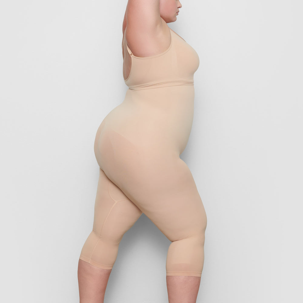 Skims SCULPTING BELOW THE KNEE Leginy Béžové | KAOE-74831