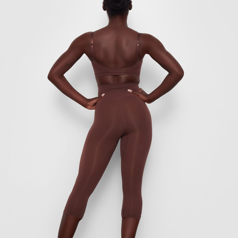 Skims SCULPTING BELOW THE KNEE Leginy Čokoláda | ZRGC-29806