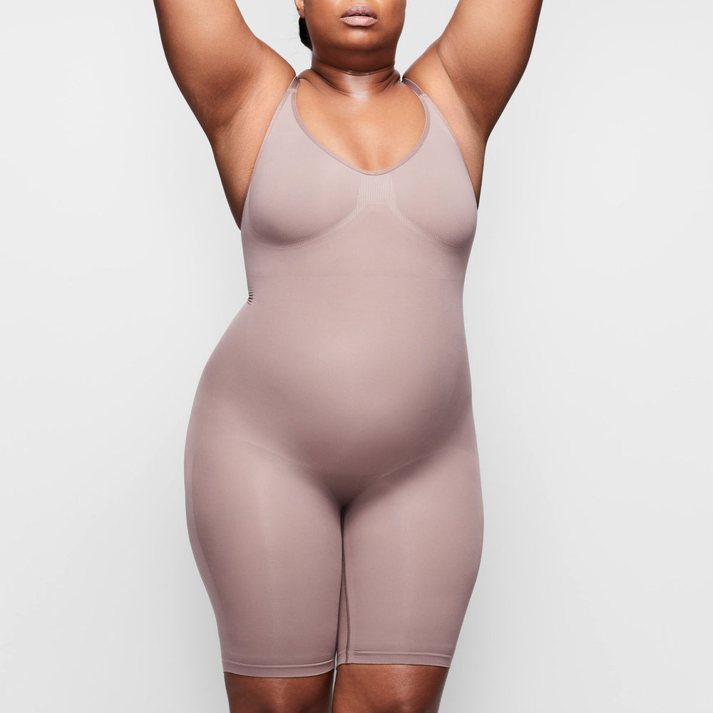Skims SCULPTING BODYSUIT MID THIGH W. OPEN GUSSET Bodysuit Hnede | WKNA-41307