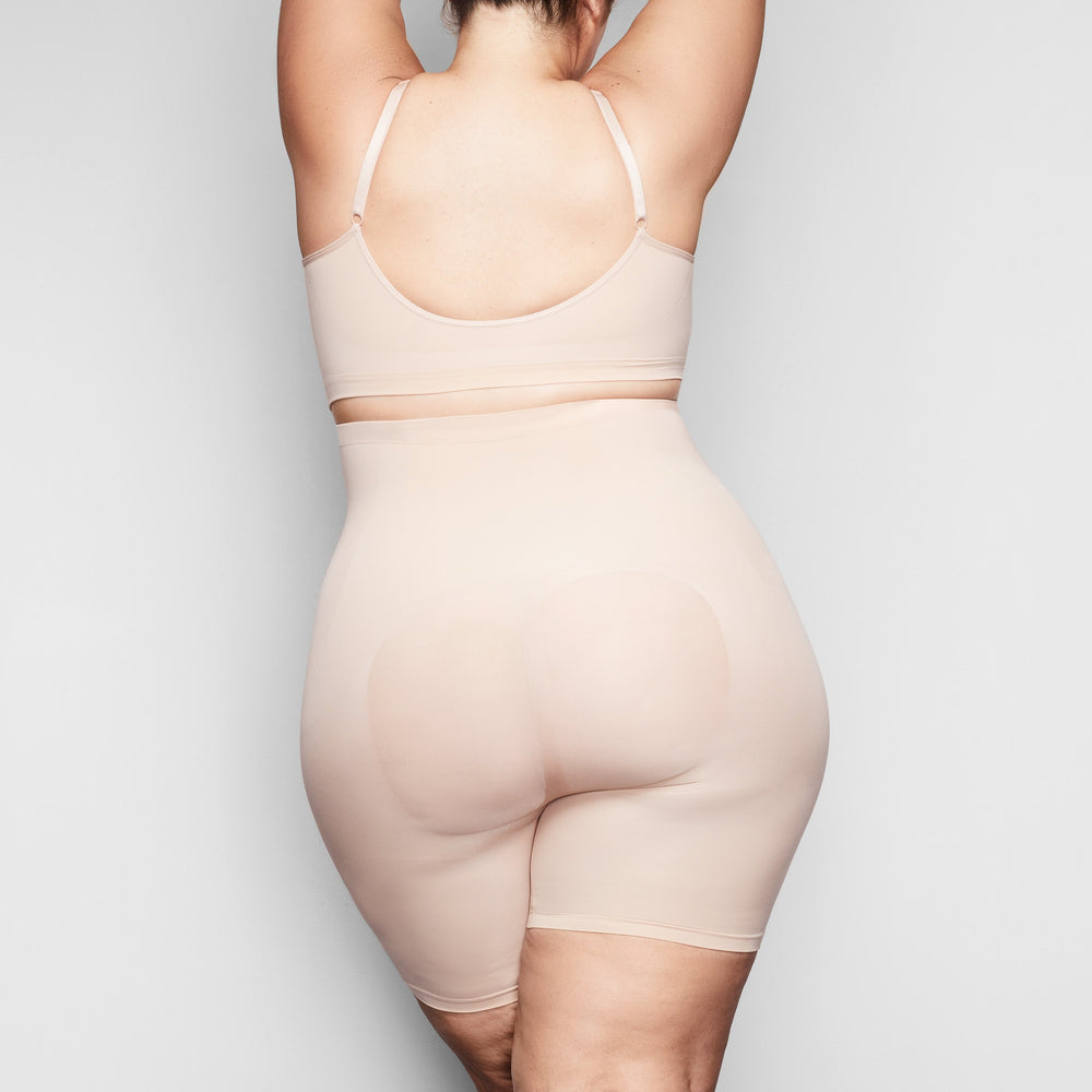 Skims SCULPTING Bralette Béžové | OUXZ-54139