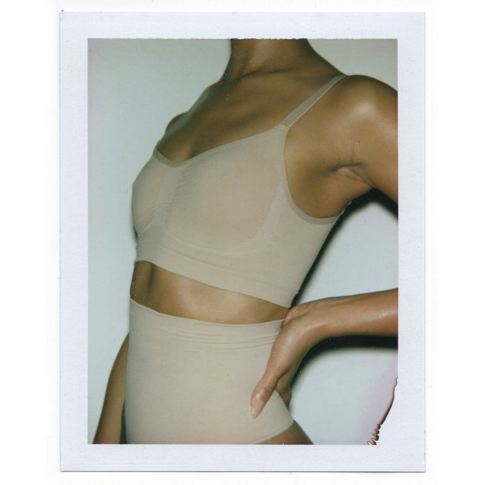Skims SCULPTING Bralette Béžové | PJMY-02548