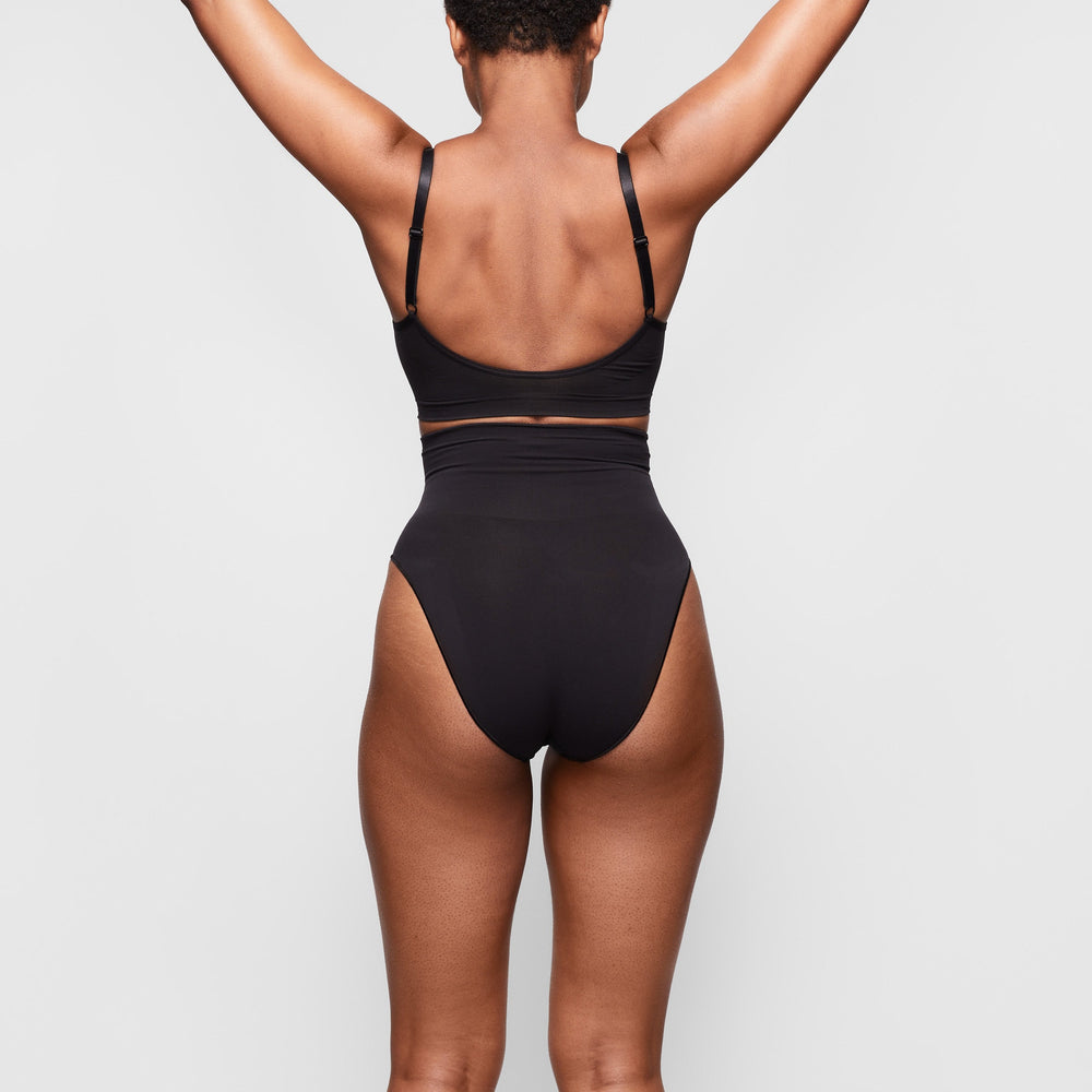 Skims SCULPTING Bralette Čierne | PDZX-03281