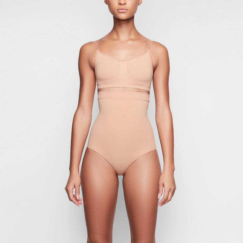 Skims SCULPTING HIGH WAIST Brief Béžové | KIBS-63528