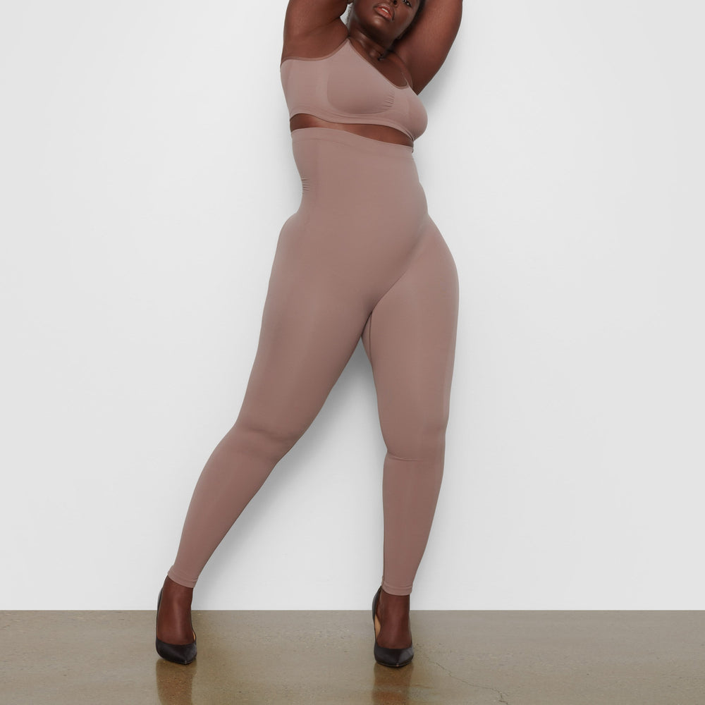 Skims SCULPTING Leginy Hnede | HBQJ-41529