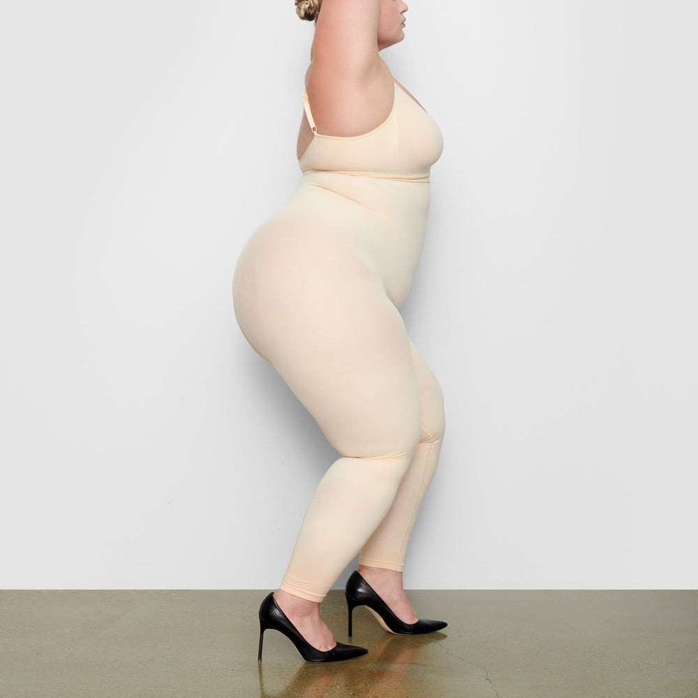 Skims SCULPTING Leginy Hnede | YPXS-83415