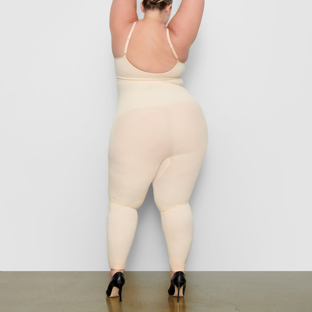 Skims SCULPTING Leginy Hnede | YPXS-83415