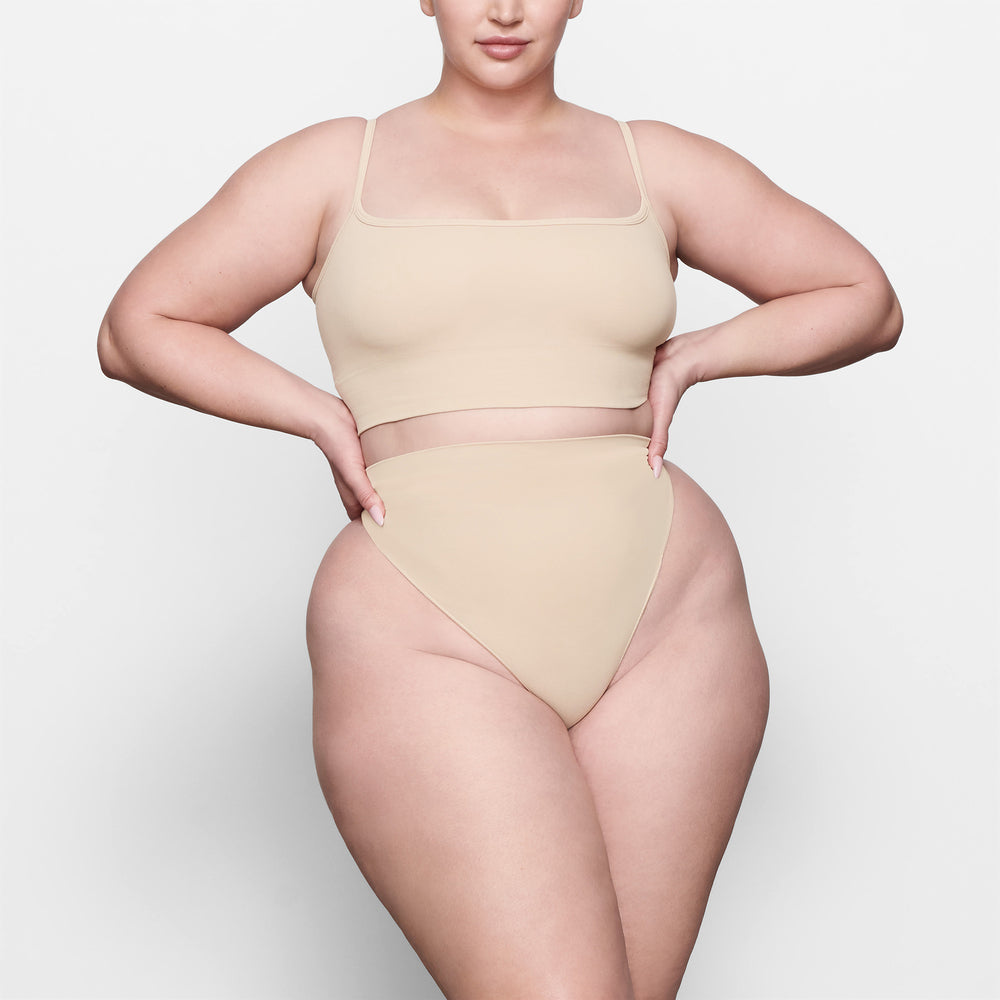 Skims SCULPTING MID WAIST Thong Béžové | YURB-51290