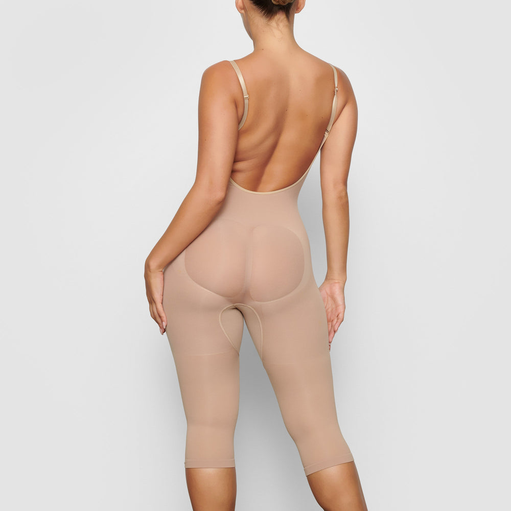 Skims SEAMLESS SCULPT WITH HOSIERY LEG Low Back Bodysuit Béžové | ARTE-59462