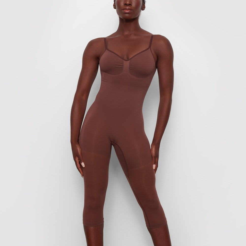 Skims SEAMLESS SCULPT WITH HOSIERY LEG Low Back Bodysuit Čokoláda | GICO-25369