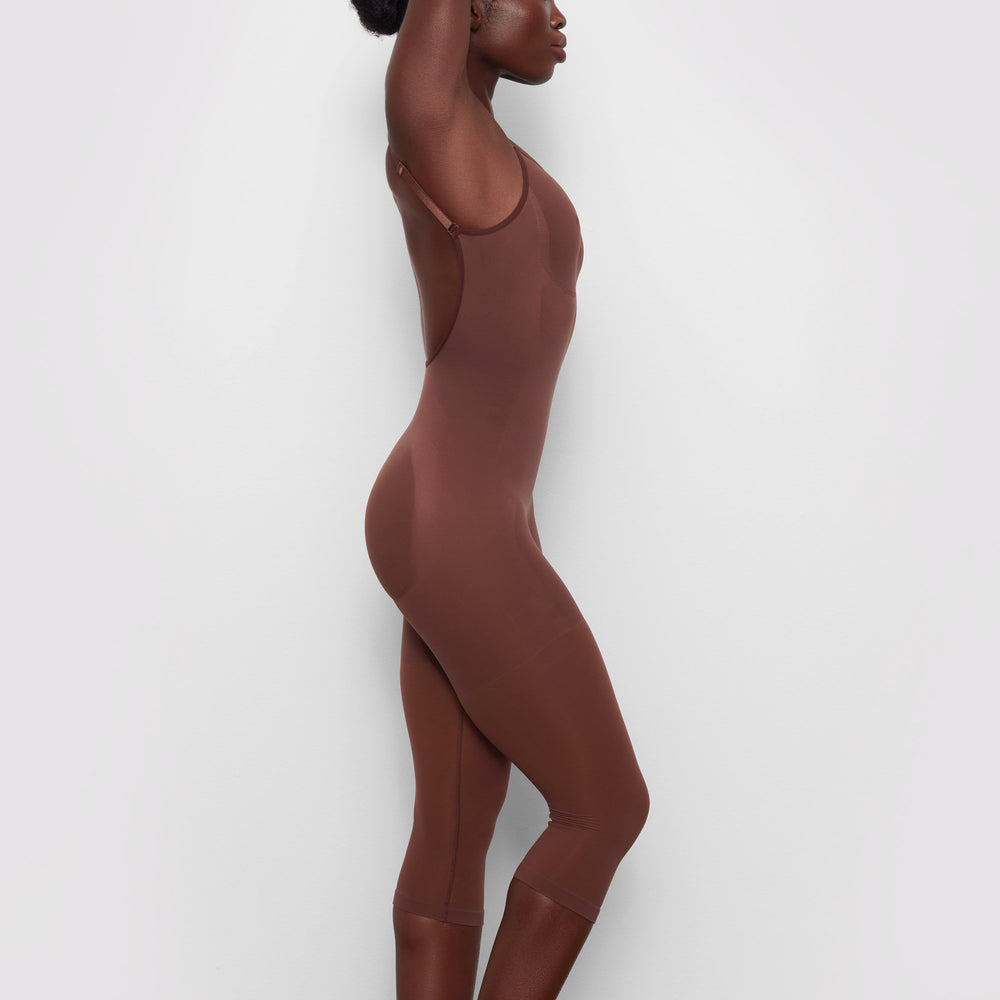 Skims SEAMLESS SCULPT WITH HOSIERY LEG Low Back Bodysuit Čokoláda | GICO-25369