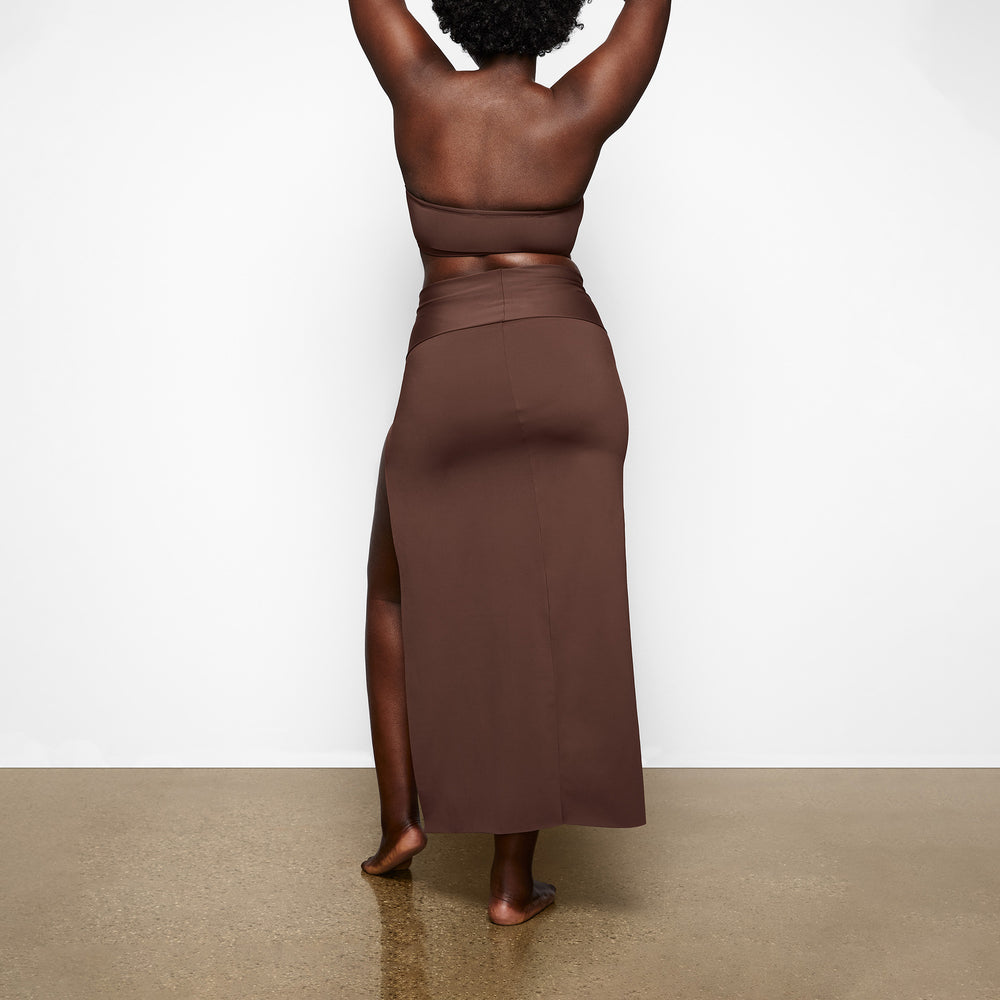 Skims SHAPING SWIM LONG SKIRT Cover Ups Čokoláda | XFAB-27143