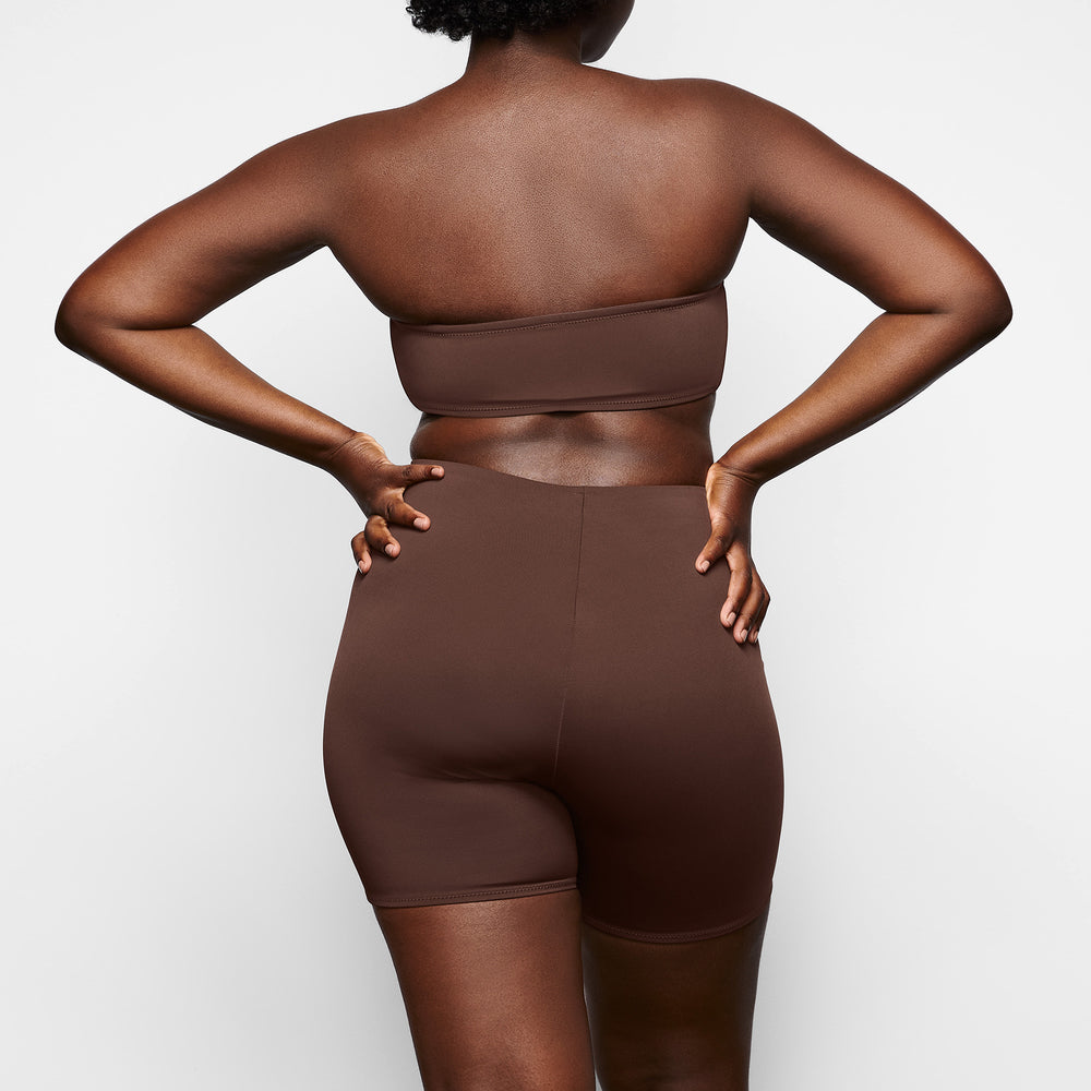 Skims SHAPING SWIM SHORT Cover Ups Čokoláda | FSAK-82410