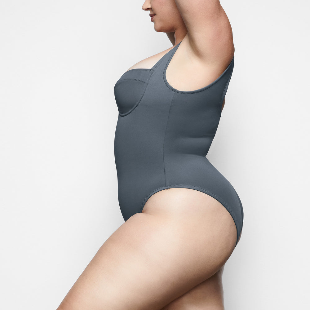 Skims SHAPING SWIM UNDERWIRE One Piece Tmavo Siva | CSZW-48107