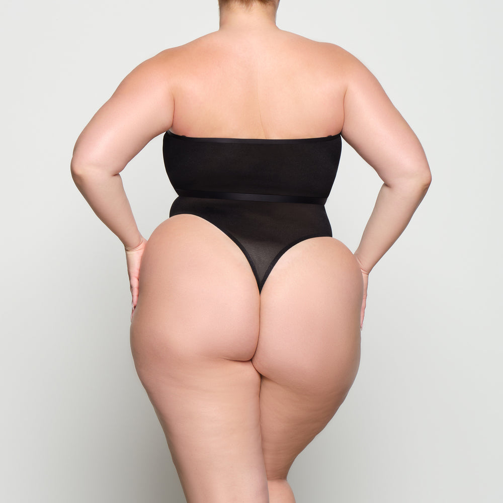 Skims SHEER SCULPT HIGH WAIST Thong Čierne | QKMJ-61297