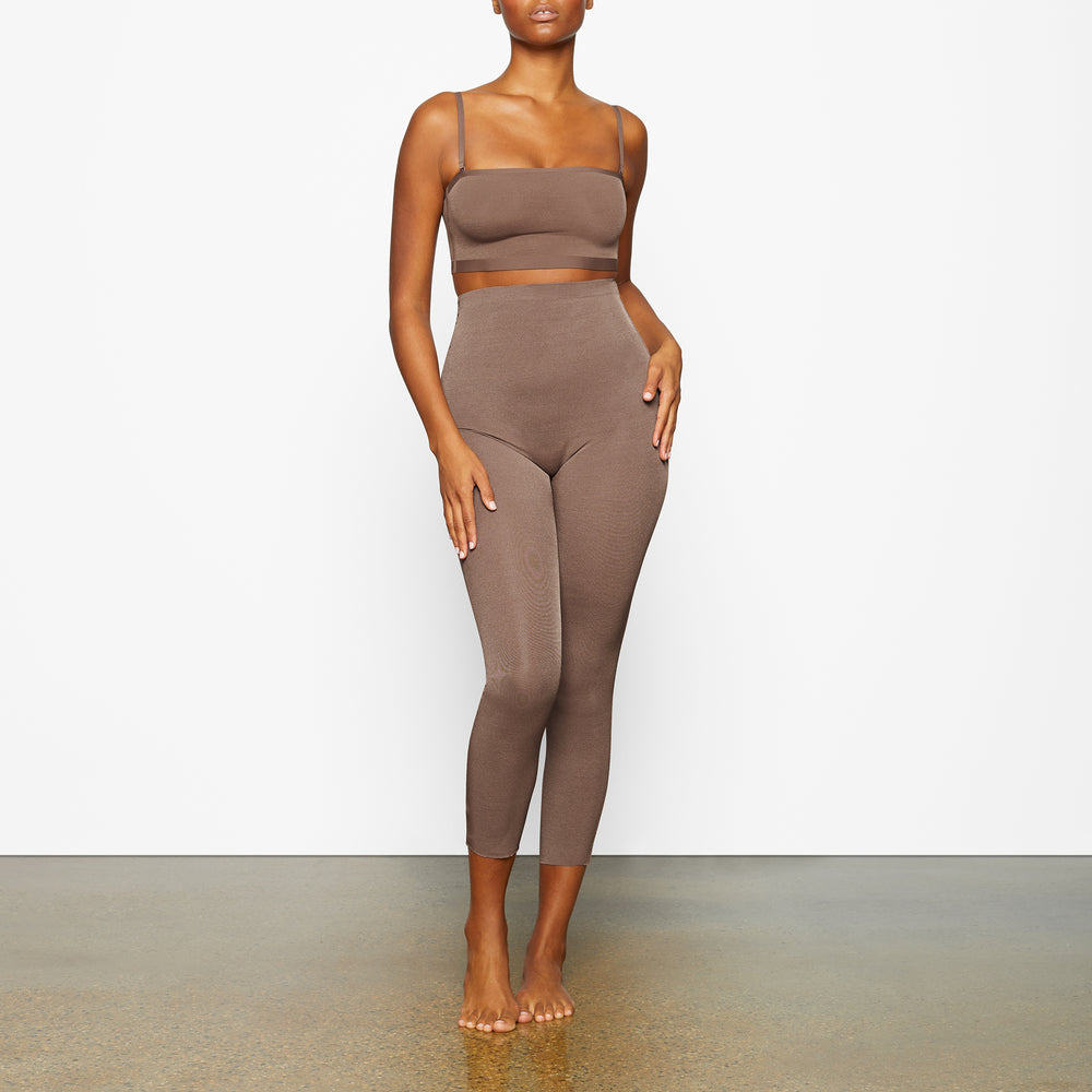 Skims SHEER SCULPT LOW BACK Leginy Hnede | KXYH-69430