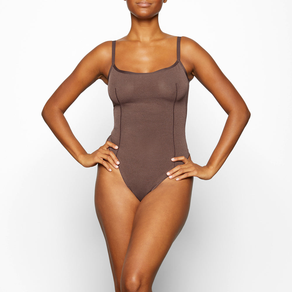 Skims SHEER SCULPT THONG Bodysuit Čokoláda | MOBU-57123