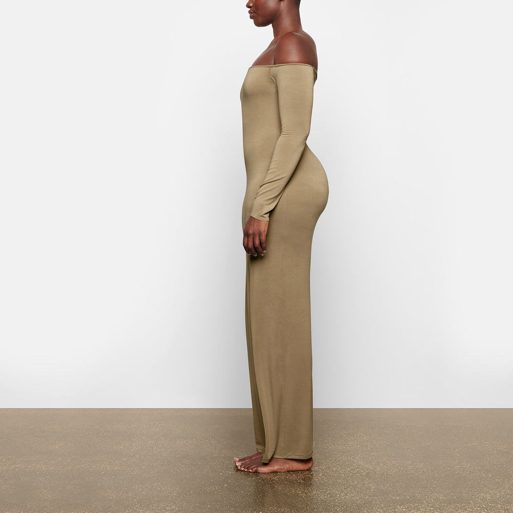 Skims SMOOTH LOUNGE OFF THE SHOULDER Dress Hnedožltý | FWMT-53782