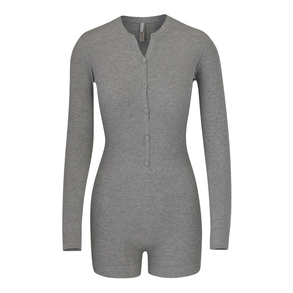 Skims SOFT LOUNGE BUTTON UP HENLEY Onesie Siva | NMXZ-48651