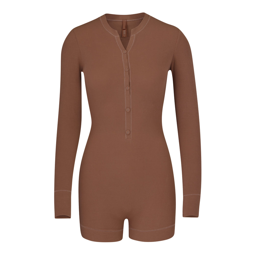 Skims SOFT LOUNGE BUTTON UP HENLEY Onesie Hnedožltý | UKPB-27945