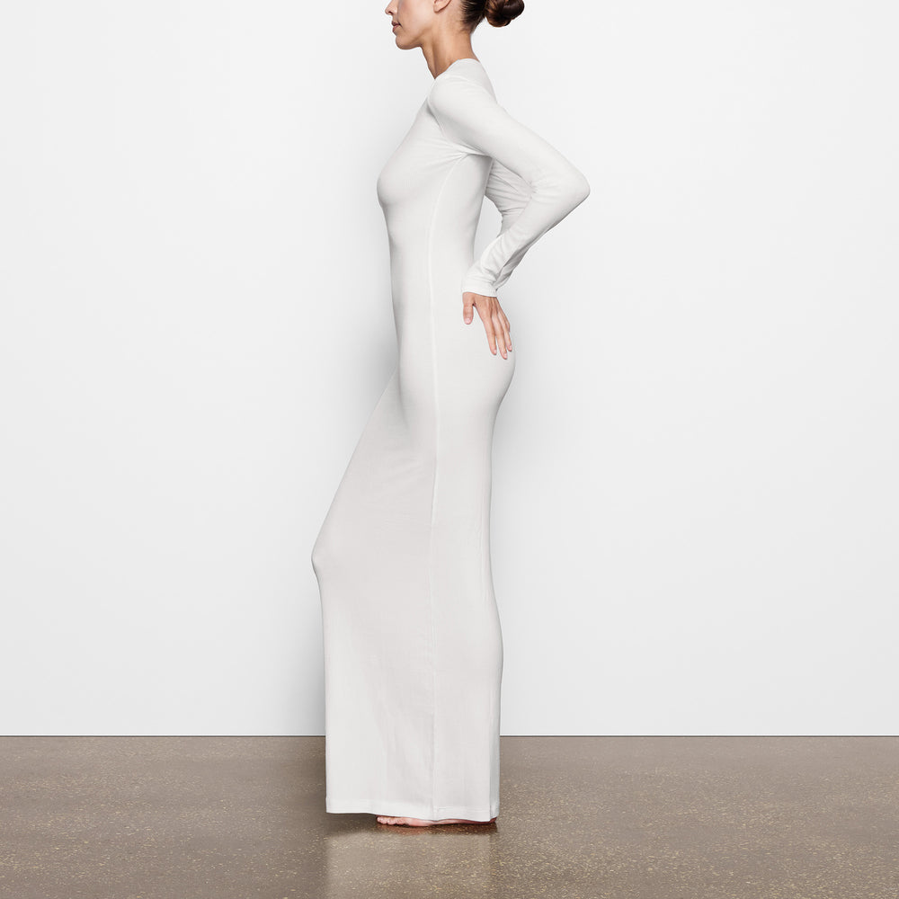 Skims SOFT LOUNGE CREW NECK LONG Dress Biele | BOSP-39621