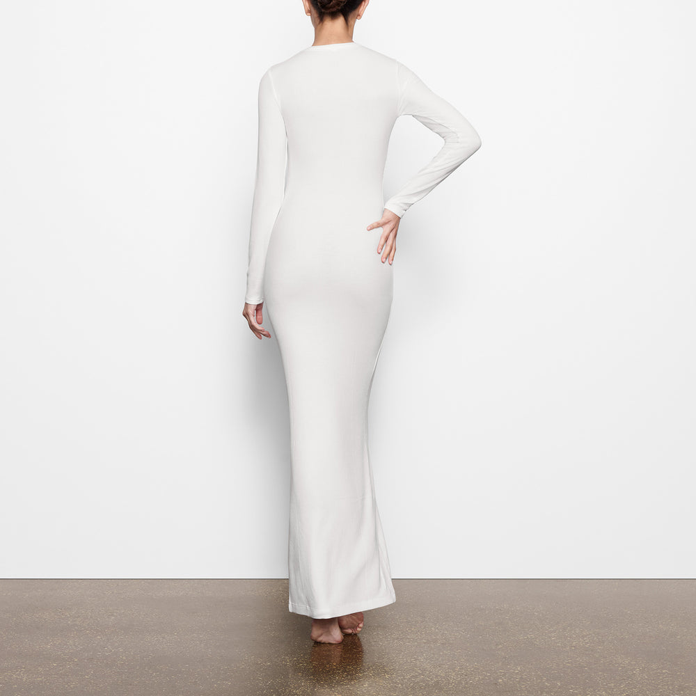 Skims SOFT LOUNGE CREW NECK LONG Dress Biele | BOSP-39621
