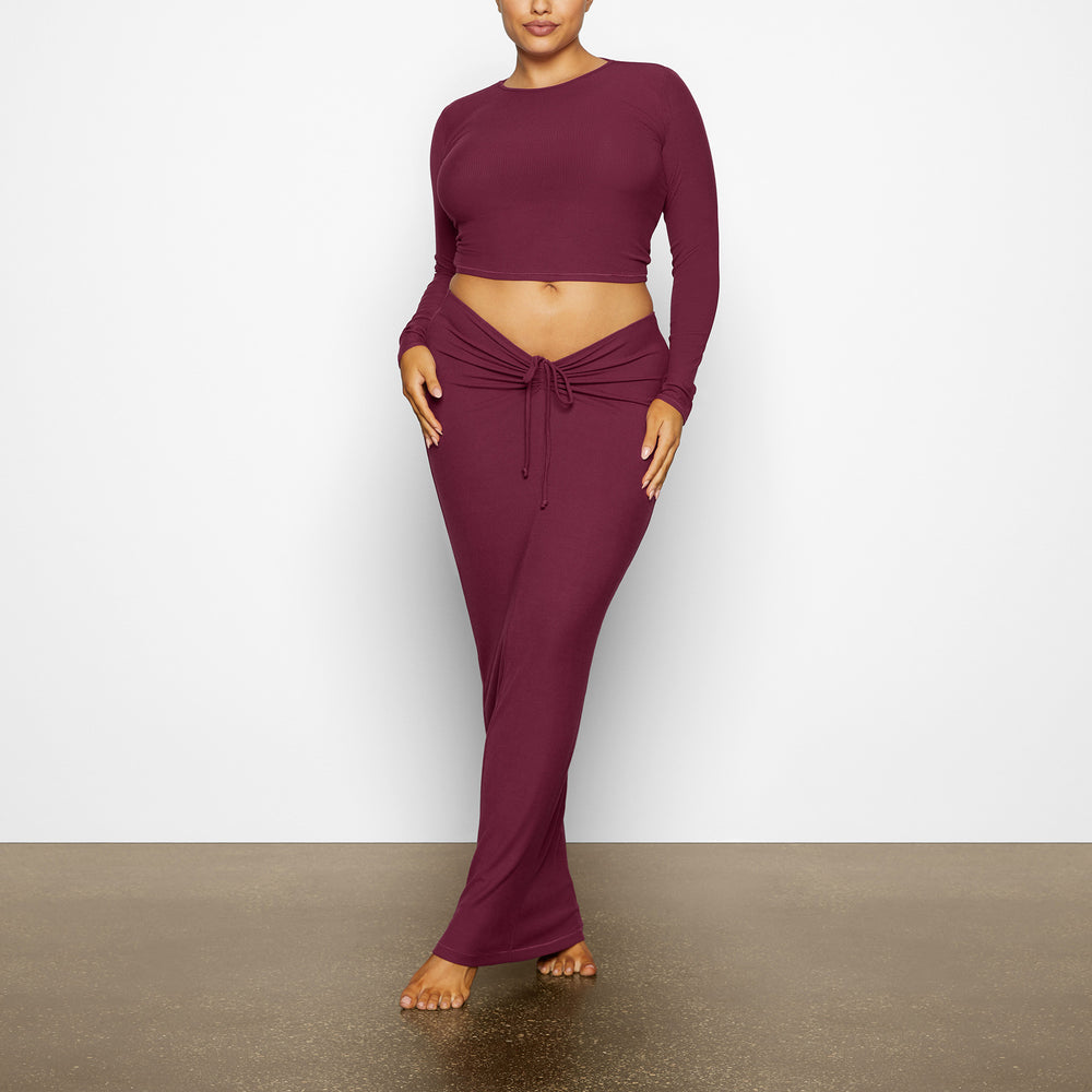 Skims SOFT LOUNGE LONG SLEEVE CROP TOP T-shirt Nachový | SJNO-05297