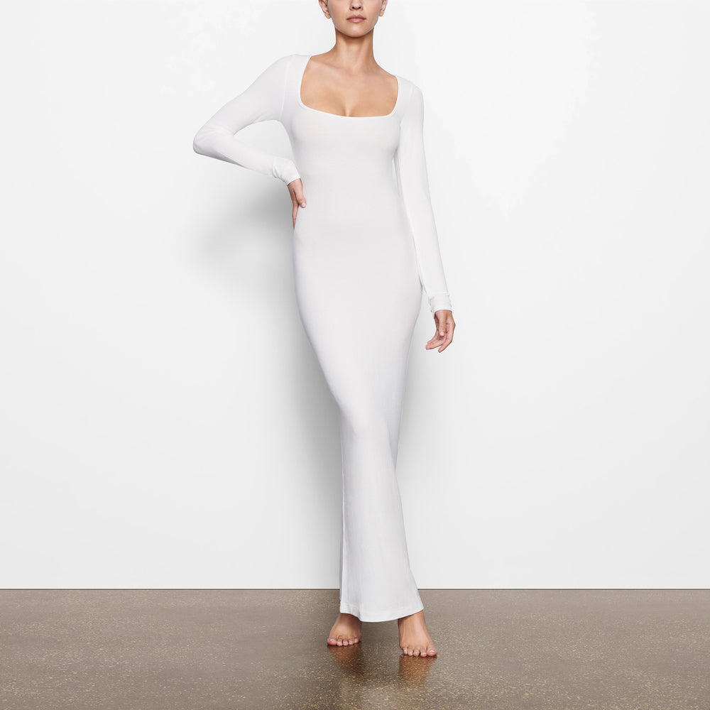Skims SOFT LOUNGE LONG SLEEVE Dress Biele | QOPR-85243