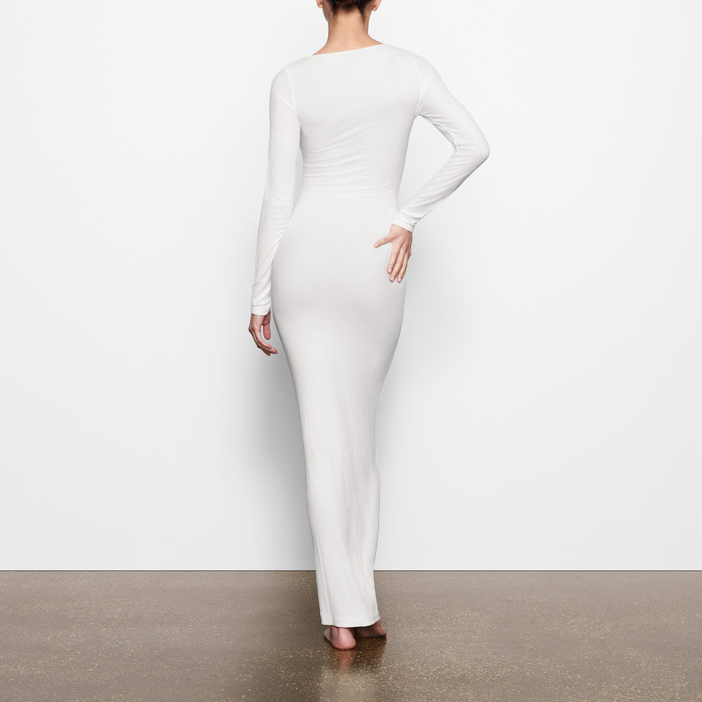 Skims SOFT LOUNGE LONG SLEEVE Dress Biele | QOPR-85243