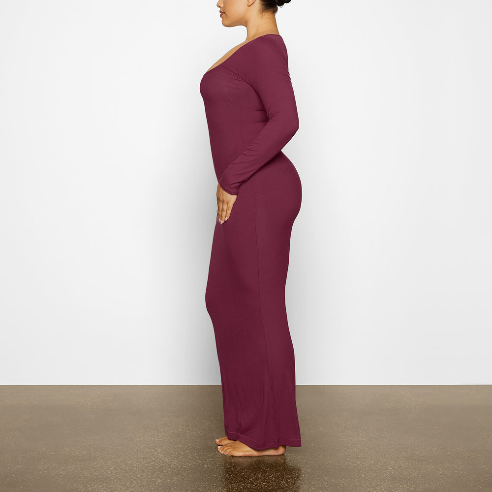 Skims SOFT LOUNGE LONG SLEEVE Dress Nachový | QEVH-84037
