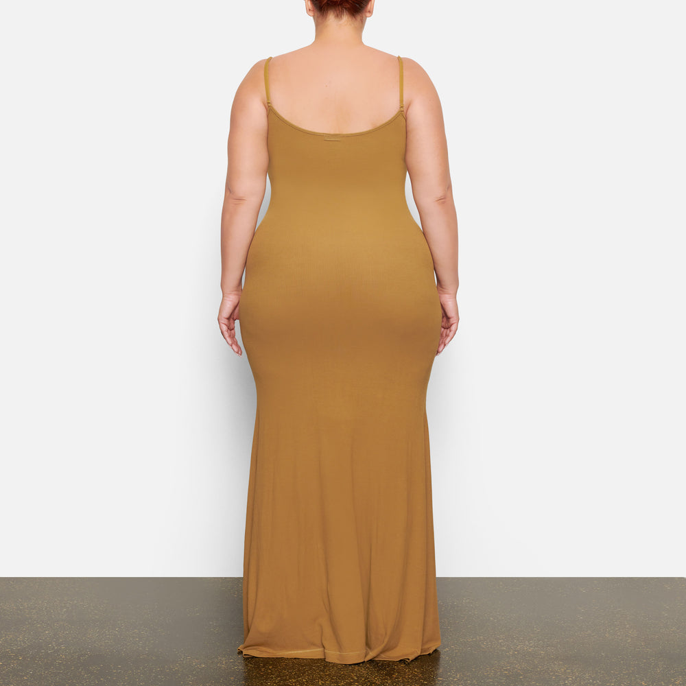 Skims SOFT LOUNGE LONG SLIP Dress Zlate | ETGV-37054