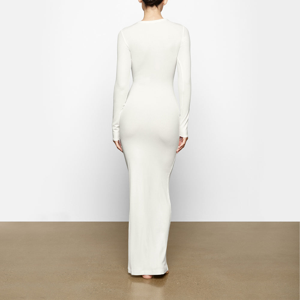 Skims SOFT LOUNGE SHIMMER CREW NECK LONG Dress Biele | JDFK-59123