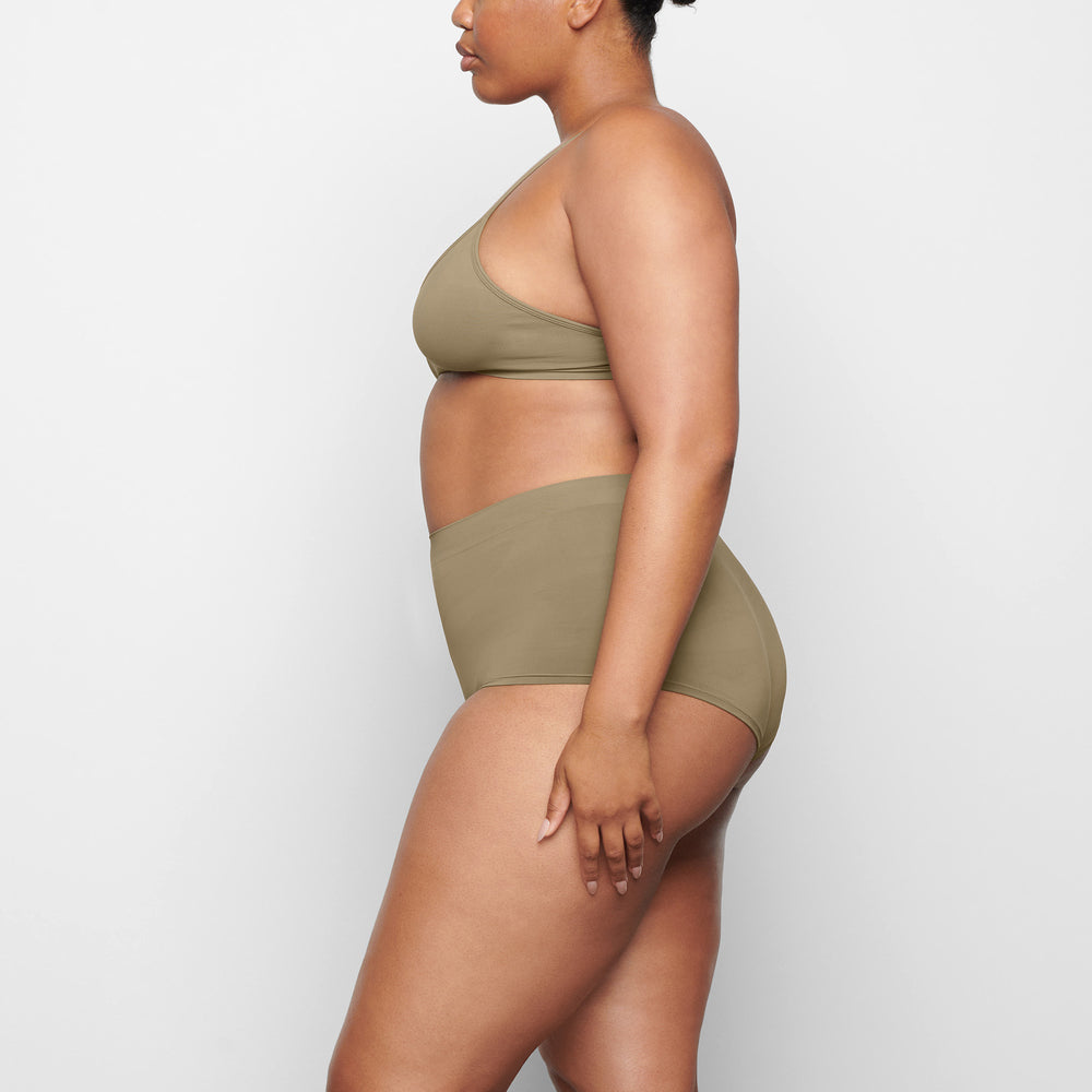 Skims SOFT SMOOTHING Boy Short Zelene | TMVB-81749