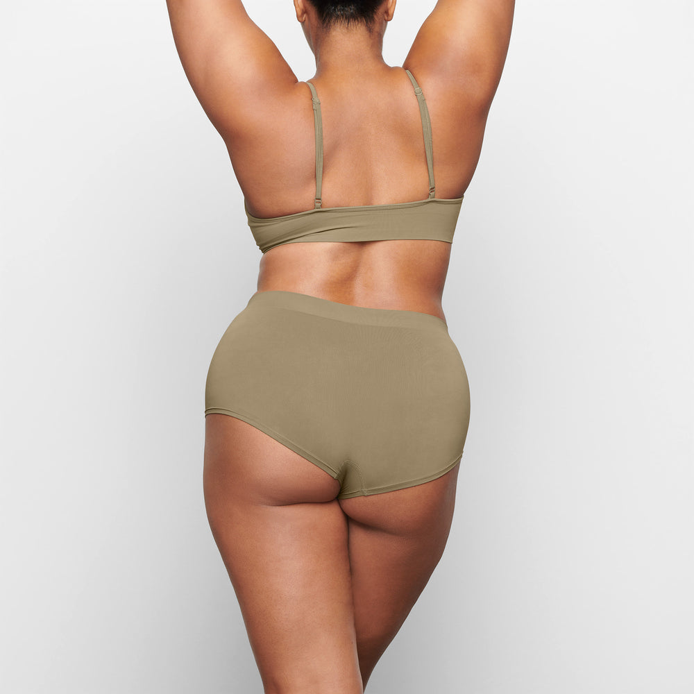 Skims SOFT SMOOTHING Boy Short Zelene | TMVB-81749