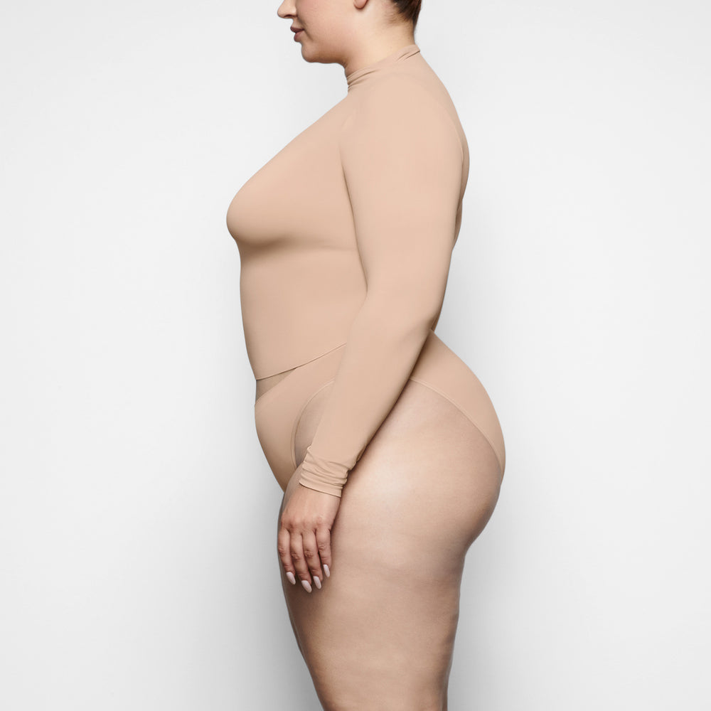 Skims SOFT SMOOTHING Brief Béžové | NIZP-06824