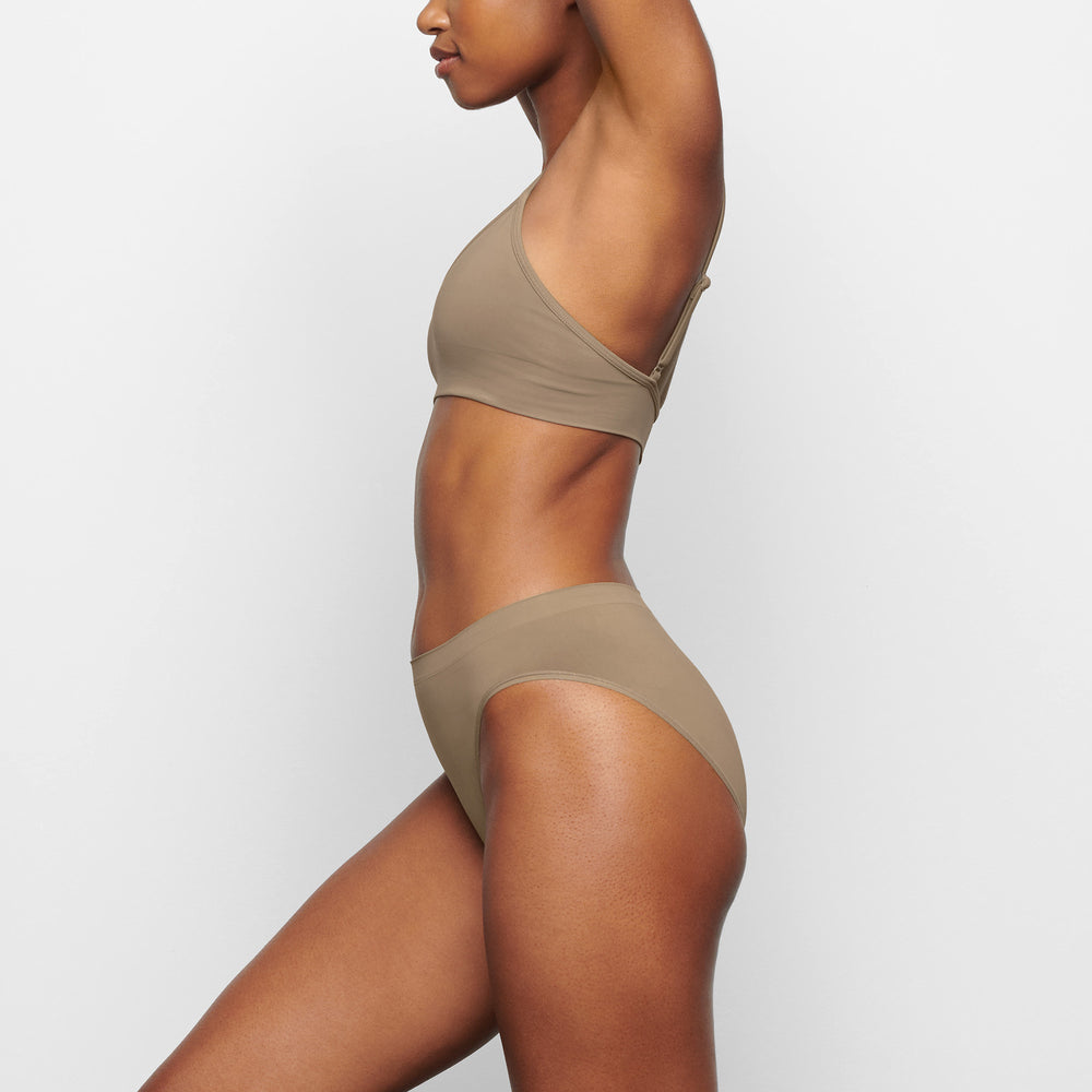 Skims SOFT SMOOTHING Brief Marhule | QBPM-50318
