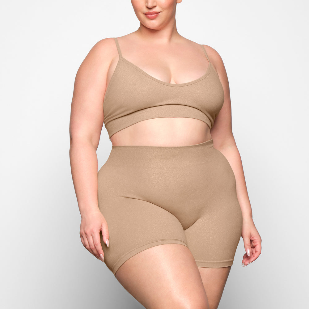 Skims SOFT SMOOTHING SHINE Kratasy Béžové | NZSI-09347