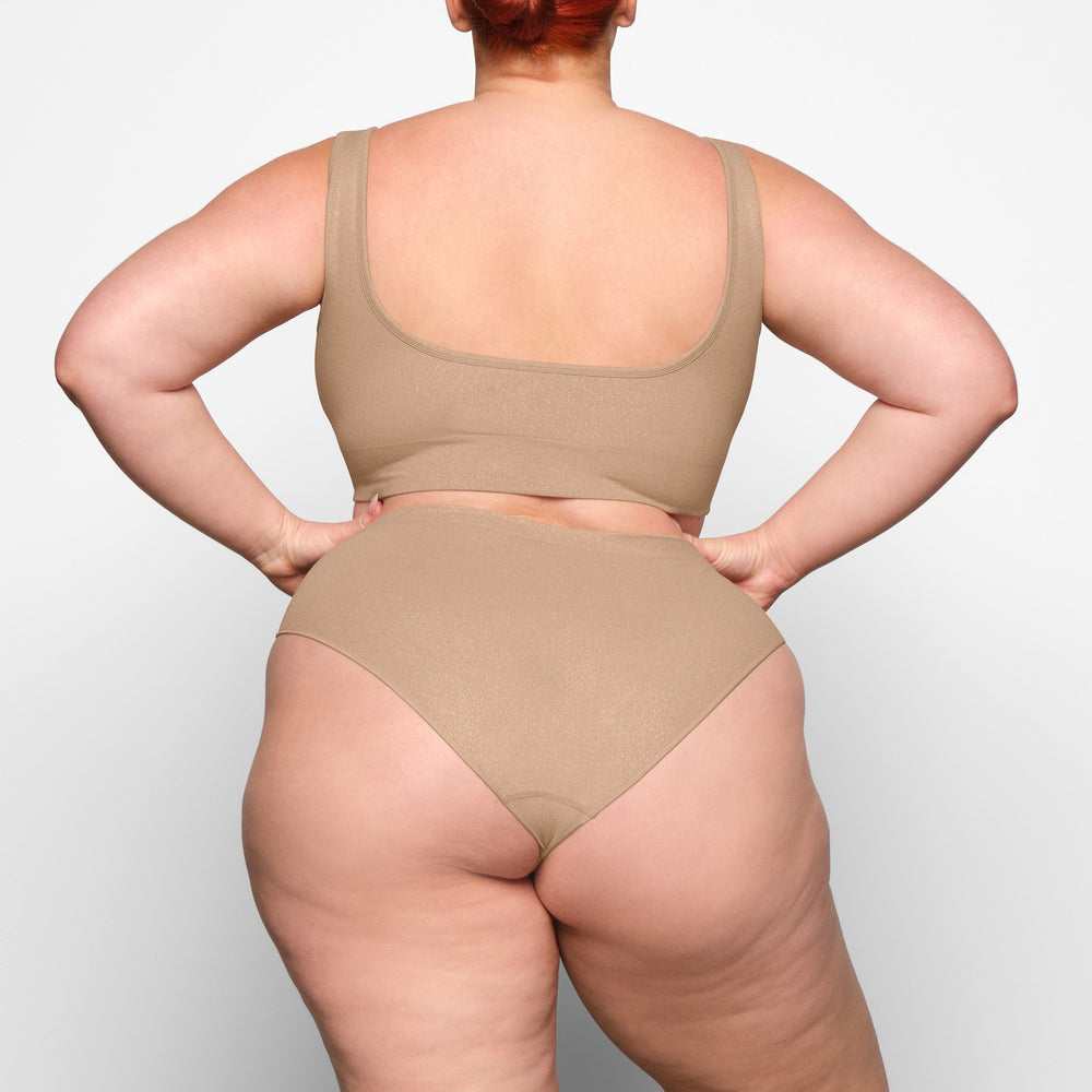 Skims SOFT SMOOTHING SHINE SCOOP NECK Bralette Béžové | EZLN-73624