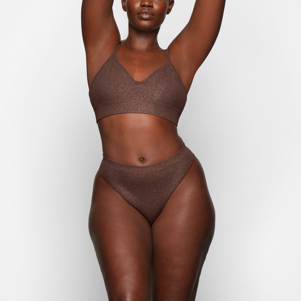 Skims SOFT SMOOTHING SHINE Thong Čokoláda | PTJQ-41372