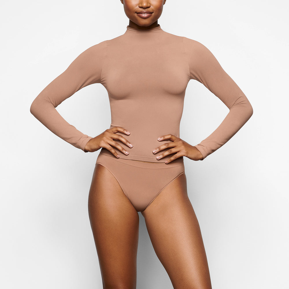 Skims SOFT SMOOTHING TURTLENECK TOP T-shirt Marhule | TNUH-37129