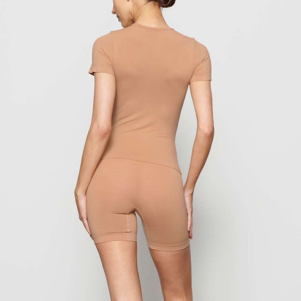 Skims SOFT SMOOTHING T-shirt Béžové | EACG-96247