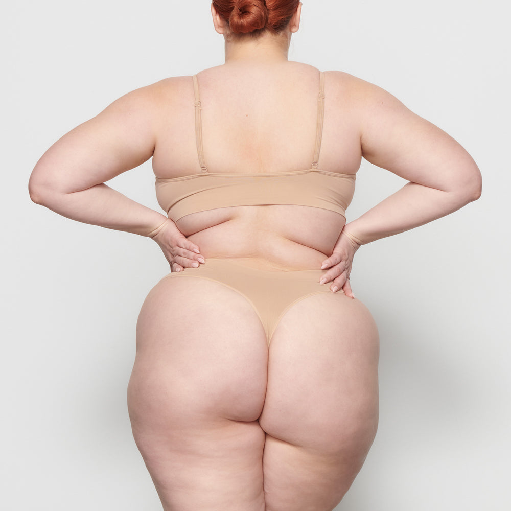 Skims SOFT SMOOTHING Thong Béžové | TFPV-01859