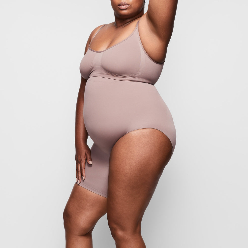 Skims SOLUTION SHORT #1 One Leg Shapewear Hnede | TVKJ-14508