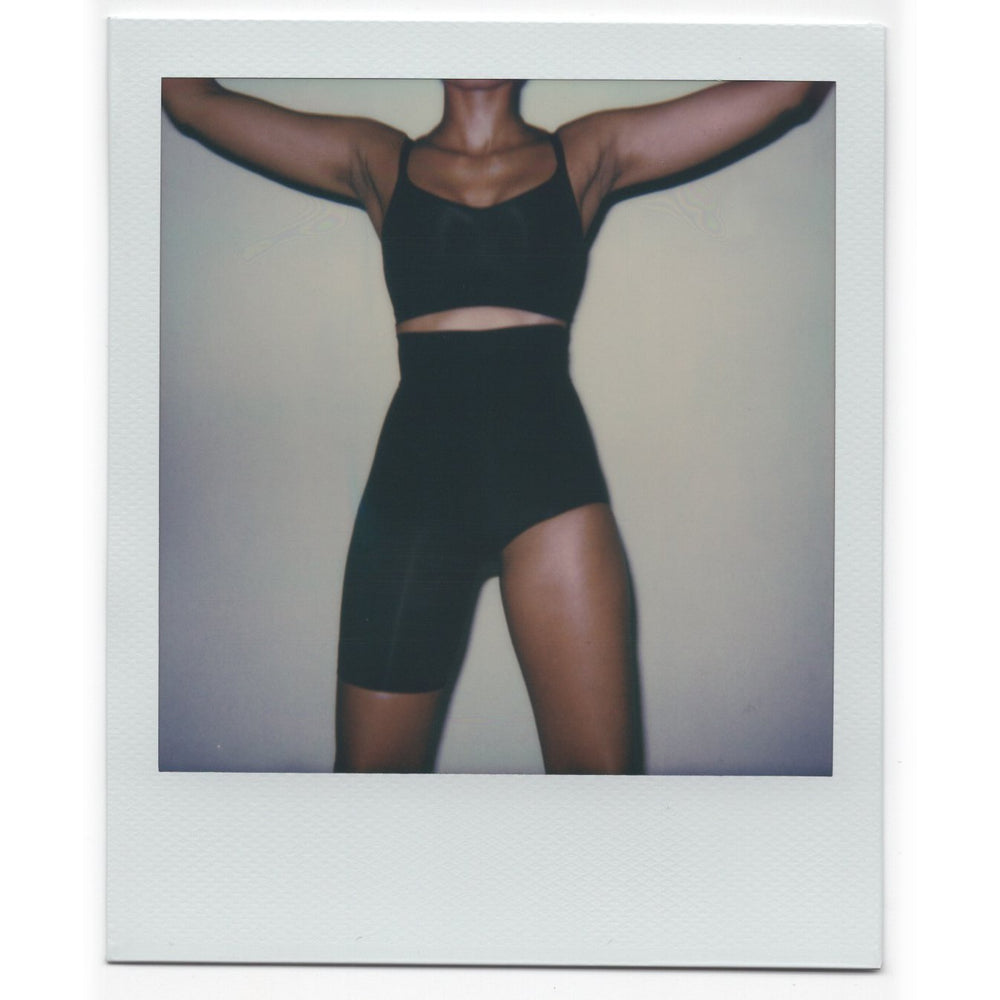 Skims SOLUTION SHORT #1 One Leg Shapewear Čierne | XNKJ-30674