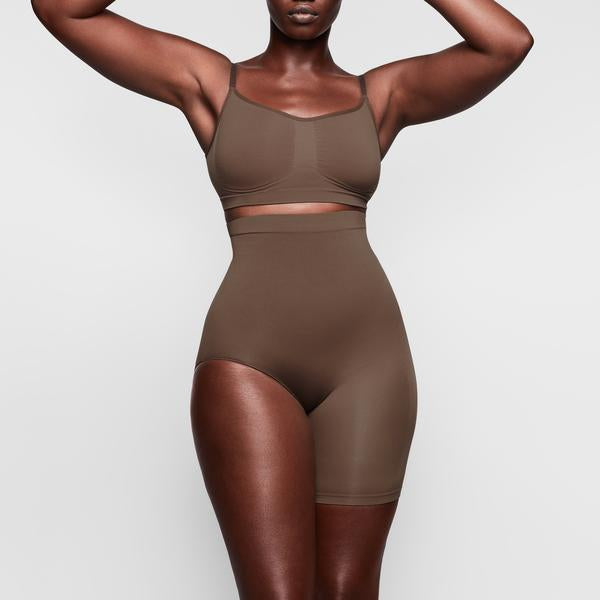 Skims SOLUTION SHORT #2 One Leg Shapewear Marhule | LVBI-04296