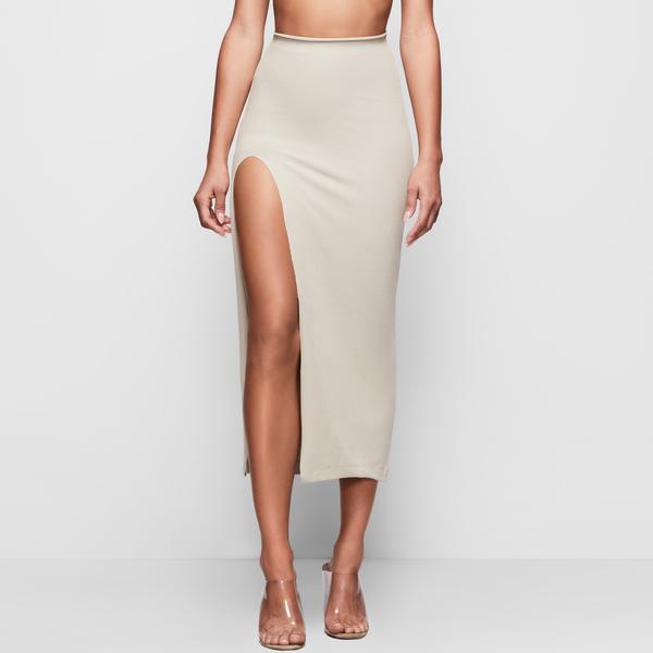 Skims SOLUTION SHORT #2 One Leg Shapewear Béžové | XFNP-38691