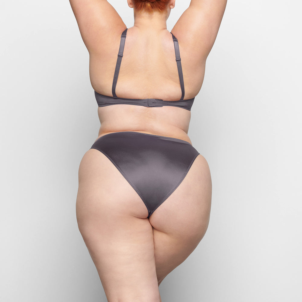Skims STRETCH SATIN SCOOP Underwire Bra Nachový | NJAF-80497